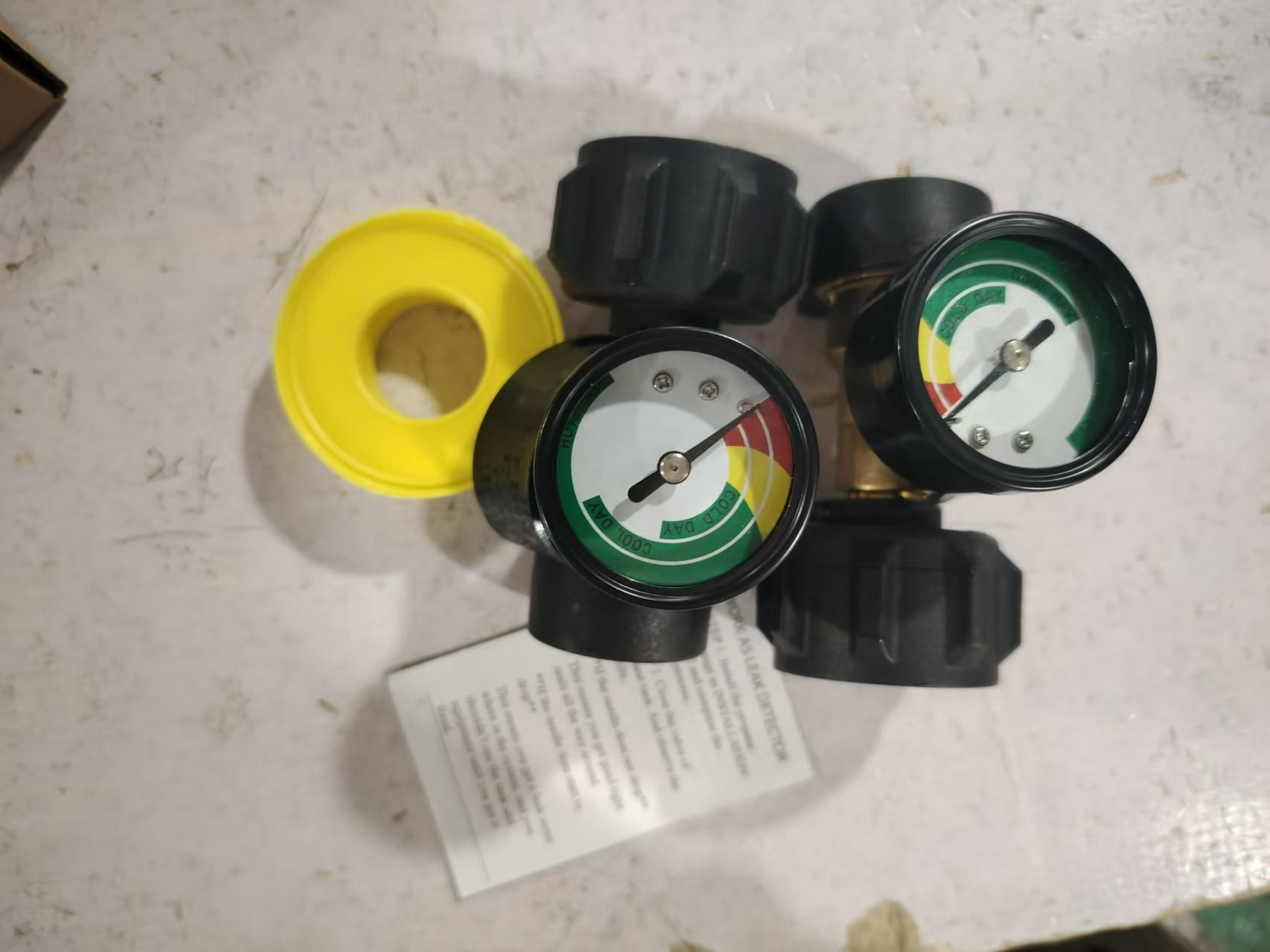 Medidor de tanque de propano universal para tanques LP de 5-20 libras