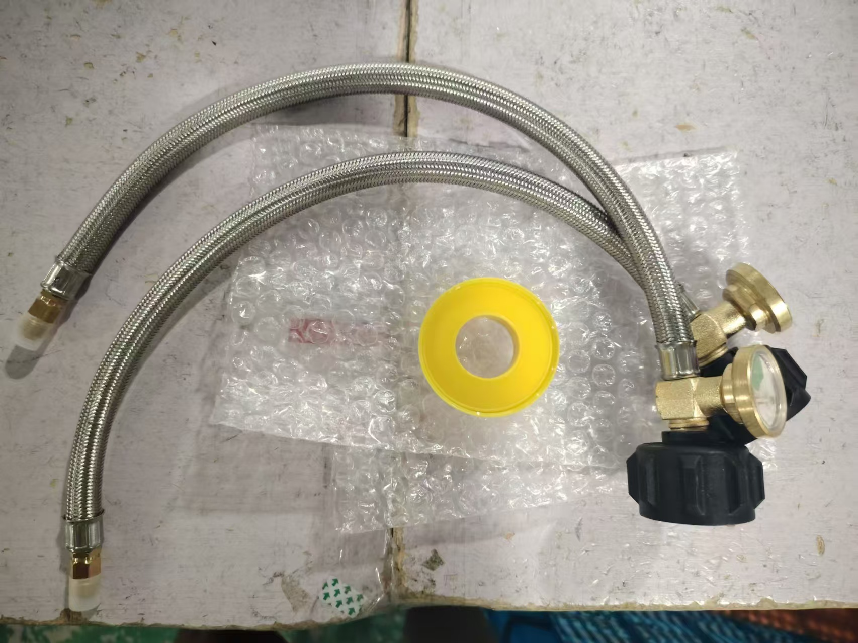2 piezas 1/4 'manguera de propano de vehículos recreativos invertidos con medidor para regulador